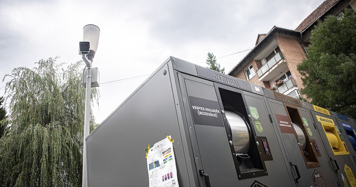 Szemmel tartják a szemeteseket